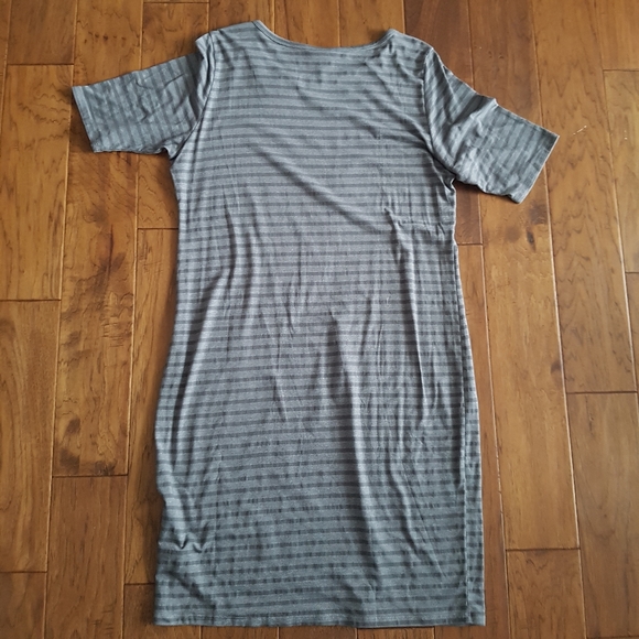 LuLaRoe Light Gray and Dark Gray Striped Dress 3XL - Picture 2 of 11